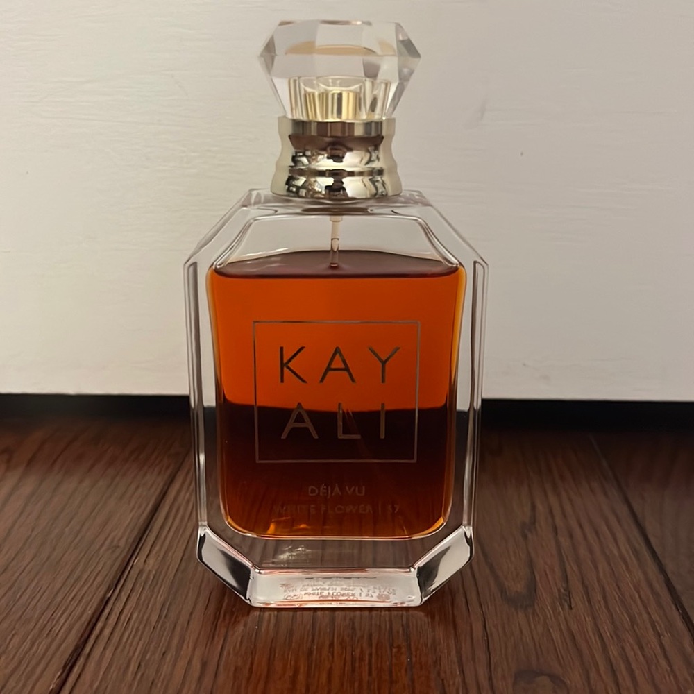 Kayali Deja Vu white flower 50 mls perfume fragrance bottle